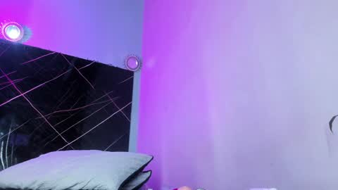 dulce melodia online show from December 28, 2024, 2:01 am