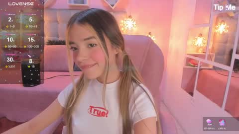 Dulce  online show from April 9, 2026, 12:54 pm