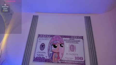 dulce_quintana online show from September 15, 2025, 11:43 am