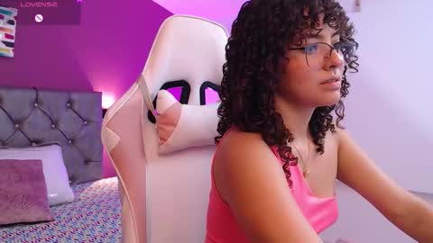 dulcee_gaby online show from October 11, 2025, 11:09 am