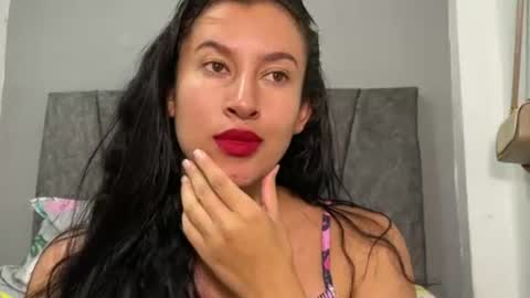dulceizzy online show from April 23, 2026, 1:18 am