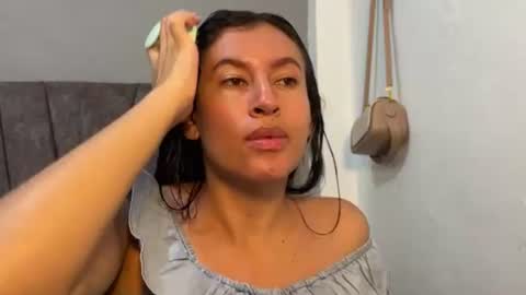 dulceizzy online show from April 28, 2026, 1:26 am