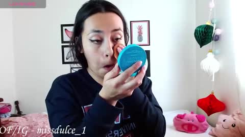 Dulce online show from February 13, 2026, 8:49 pm