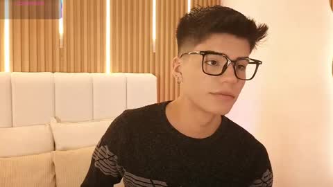 Dulcey online show from April 11, 2026, 5:34 am