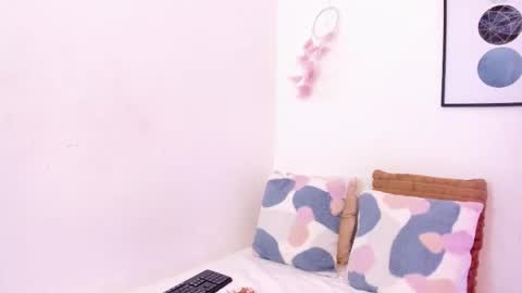 Dulce online show from September 10, 2025, 7:36 pm