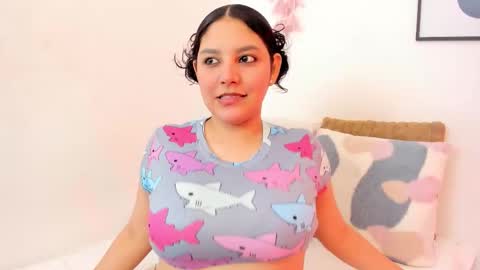 Dulce online show from September 15, 2025, 7:36 pm