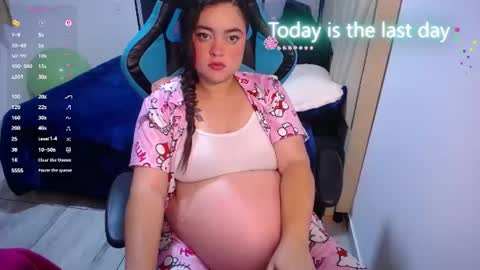 Nicole   online show from June 15, 2026, 4:53 pm