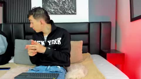 Thomas and Noah online show from September 21, 2025, 12:29 pm