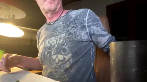 Snapshot of durakbrina chatting on February 10, 2025, 3:35 am Durakbrina online show from February 10, 2025, 3:35 am