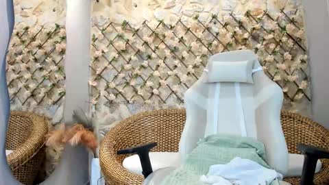 Snapshot of duskybeautyy chatting on December 14, 2025, 11:59 am duskybeautyy online show from December 14, 2025, 11:59 am