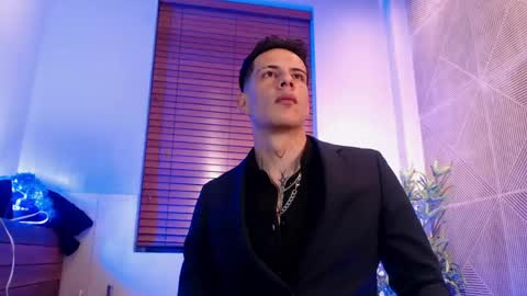 Dustin Sonne online show from May 8, 2026, 4:18 am