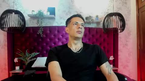 Dustin Sonne online show from July 5, 2026, 3:34 am