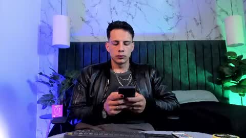 Dustin Sonne online show from July 27, 2026, 3:24 am