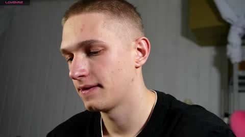 Dustyn online show from February 17, 2025, 5:21 pm