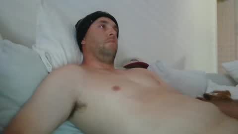 Snapshot of dustyroy09 chatting on February 10, 2025, 11:23 pm dustyroy09 online show from February 10, 2025, 11:23 pm