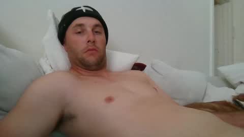 Snapshot of dustyroy09 chatting on February 11, 2025, 2:25 am dustyroy09 online show from February 11, 2025, 2:25 am