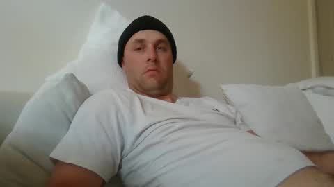 Snapshot of dustyroy09 chatting on September 18, 2025, 6:04 am dustyroy09 online show from September 18, 2025, 6:04 am