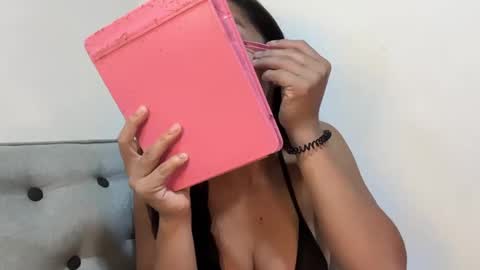 Snapshot of dutchesspenelope chatting on February 7, 2026, 7:06 pm Pene online show from February 7, 2026, 7:06 pm