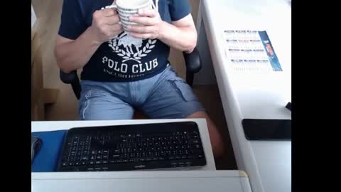 dutchpornking2 online show from June 17, 2026, 7:00 am