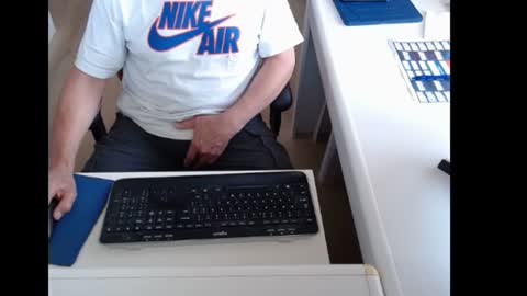 dutchpornking2 online show from July 4, 2026, 6:19 am
