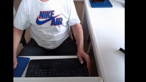 dutchpornking2 online show from July 5, 2026, 6:20 am