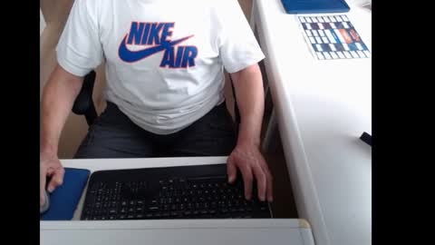 dutchpornking2 online show from July 6, 2026, 6:32 am