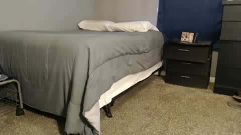 dwhitey4u online show from January 1, 2025, 8:15 pm