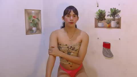 dy_namite online show from April 16, 2026, 5:47 pm