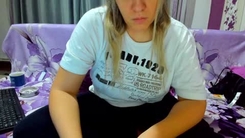 dayana online show from December 4, 2024, 4:54 am