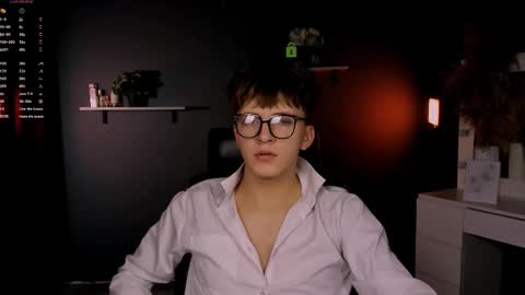 Snapshot of dylan_bold chatting on October 7, 2025, 7:22 pm dylan_bold online show from October 7, 2025, 7:22 pm