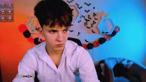 Snapshot of dylan_bold chatting on November 2, 2025, 7:49 pm dylan_bold online show from November 2, 2025, 7:49 pm