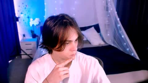 Snapshot of dylan_bold chatting on November 13, 2025, 9:30 am dylan_bold online show from November 13, 2025, 9:30 am