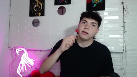 Snapshot of dylan_fooxx chatting on December 18, 2025, 7:31 pm dylan_fooxx online show from December 18, 2025, 7:31 pm