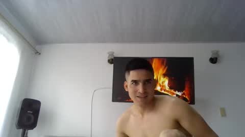 Snapshot of dylan_gray_ chatting on February 17, 2025, 5:53 pm dylan online show from February 17, 2025, 5:53 pm