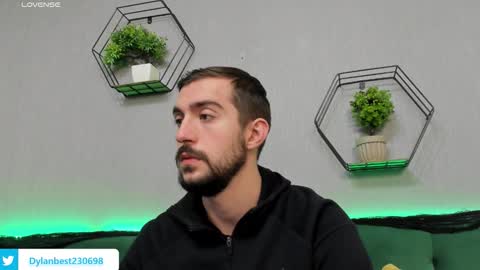 Dylan online show from November 3, 2025, 11:15 pm