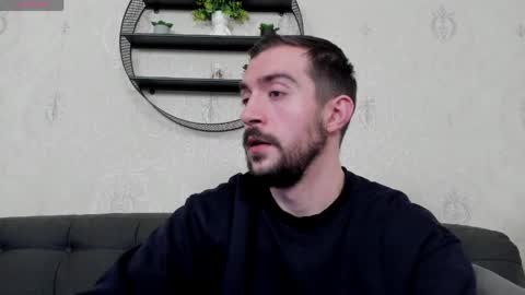Snapshot of dylan_starxx chatting on April 23, 2026, 12:23 am Dylan online show from April 23, 2026, 12:23 am