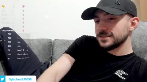 Snapshot of dylan_starxx chatting on June 2, 2026, 11:18 pm Dylan online show from June 2, 2026, 11:18 pm