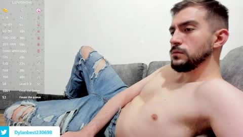 Snapshot of dylan_starxx chatting on June 4, 2026, 2:06 am Dylan online show from June 4, 2026, 2:06 am