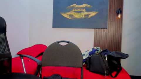 dylanguss online show from October 9, 2025, 11:52 am