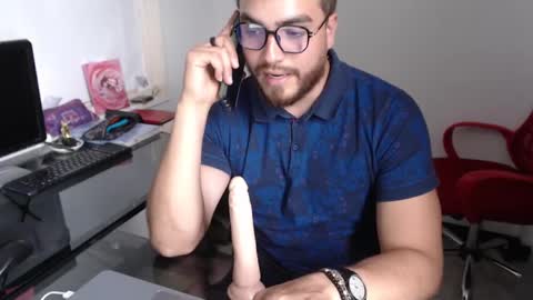 dylanhot10 online show from January 28, 2025, 9:19 pm