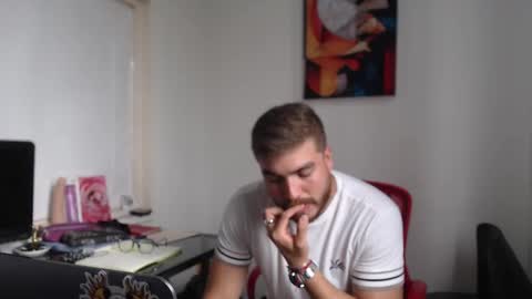 dylanhot10 online show from February 18, 2025, 8:47 pm