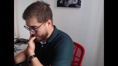 dylanhot10 online show from December 15, 2025, 7:51 pm