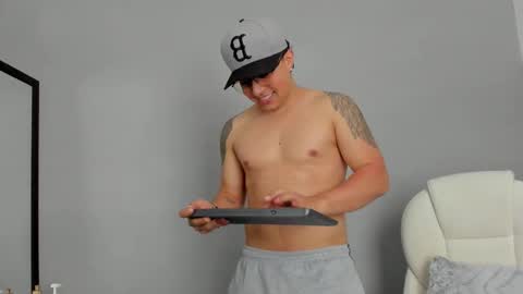   online show from March 10, 2025, 5:29 pm