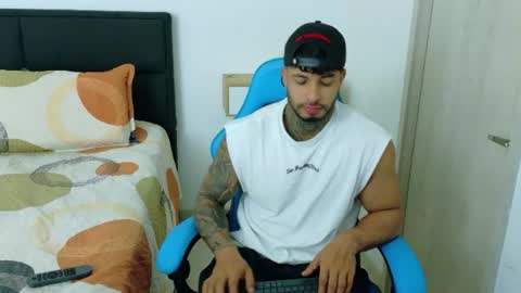 Snapshot of dylanrivera_ chatting on July 8, 2026, 12:26 am Dylan Rivera online show from July 8, 2026, 12:26 am