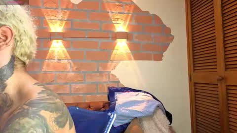 D Y L A N online show from September 28, 2025, 8:47 pm