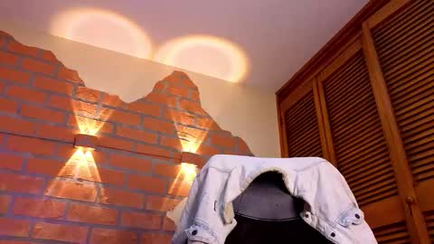 Snapshot of dylanstonne1 chatting on February 2, 2026, 2:10 am D Y L A N online show from February 2, 2026, 2:10 am