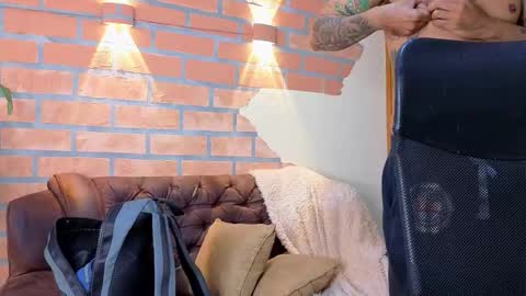 Snapshot of dylanstonne1 chatting on March 9, 2026, 2:04 am D Y L A N online show from March 9, 2026, 2:04 am