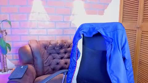 Snapshot of dylanstonne1 chatting on March 12, 2026, 1:34 am D Y L A N online show from March 12, 2026, 1:34 am