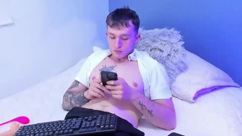 ---DYLAN--- online show from February 21, 2025, 10:07 am