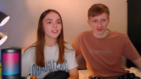 Snapshot of dyrinda chatting on December 8, 2024, 9:41 pm Julia and Dima online show from December 8, 2024, 9:41 pm